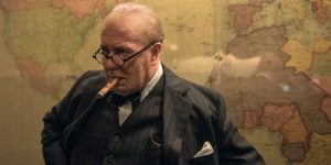 Gary Oldman som Churchill. Foto