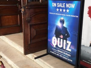 Plakat The Quiz - teater - foto