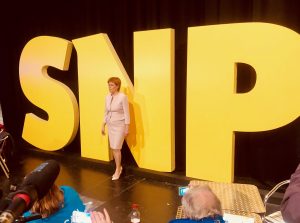 SNP-leder Nicola Sturgeon på landsmøte. Foto