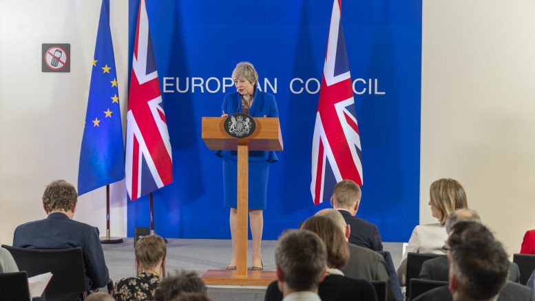 Theresa May i Brussel pressekonferanse. Foto