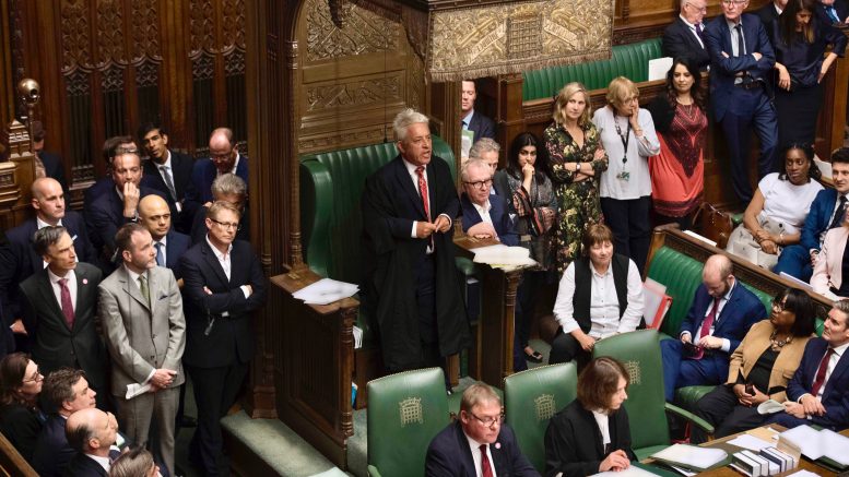 Oversikt Underhuset med speaker John Bercow i midten. Foto
