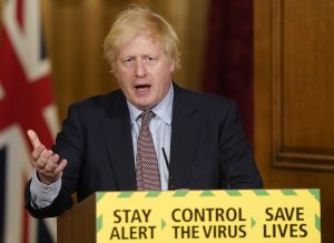 Boris Johnson under koronapressekonferanse i Downing Street