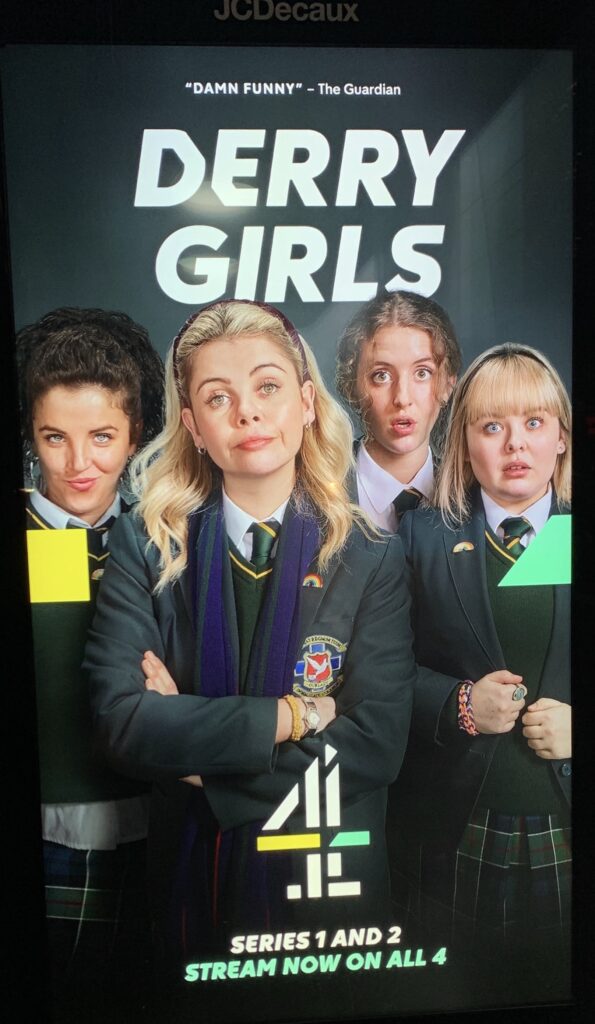 Plakat Derry Girls. Foto