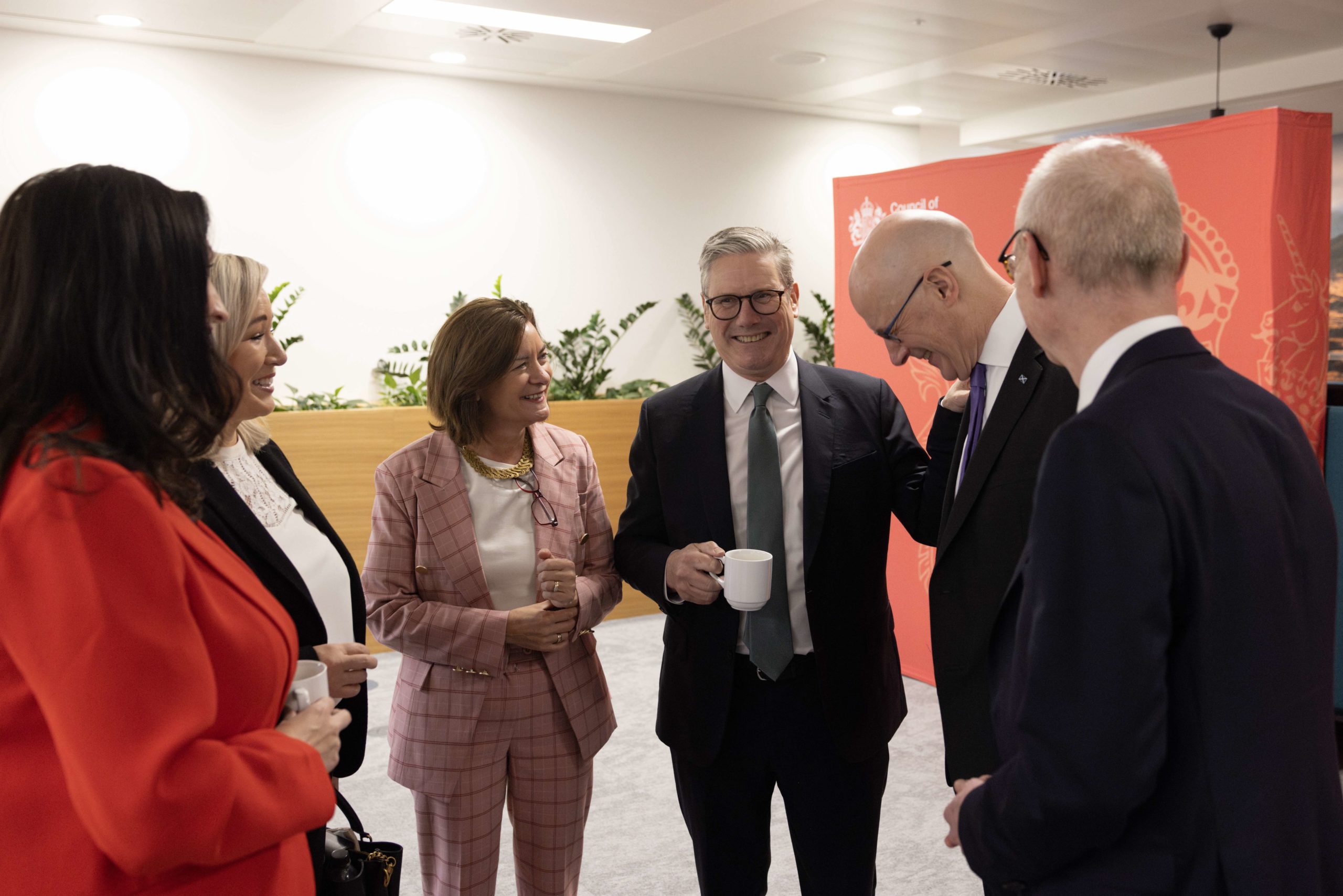 Statsminister Keir Starmer i samtale med førsteministerne i Wales, Skottland og Nord-Irland.