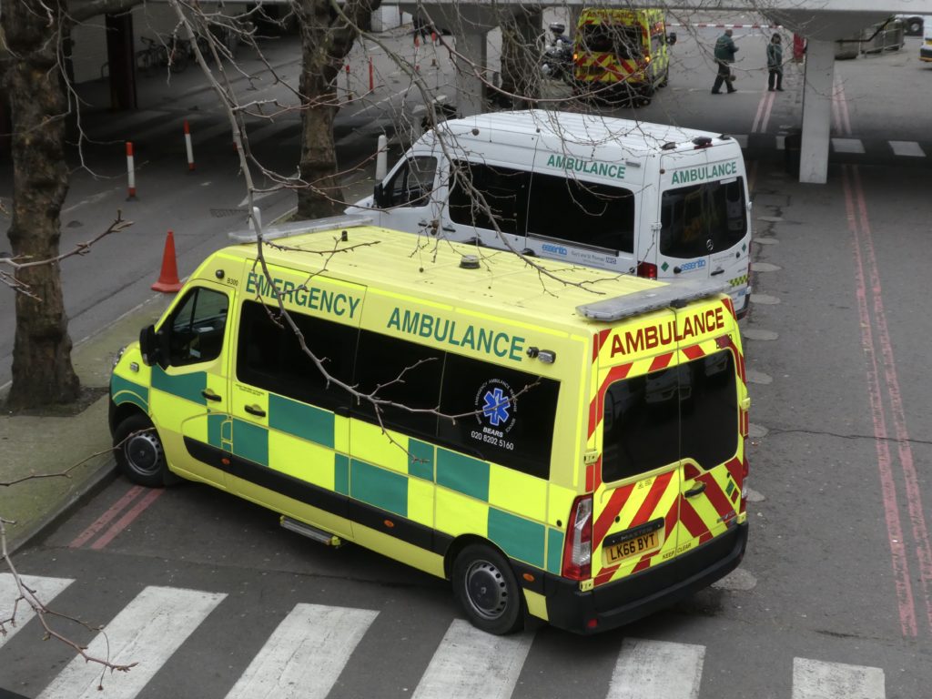 Illustrasjonsbilde ambulanser